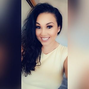 Meet your Posher, Adriana